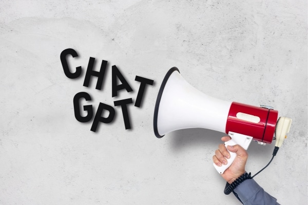 L’empreinte carbone de ChatGPT scrutée par les experts
